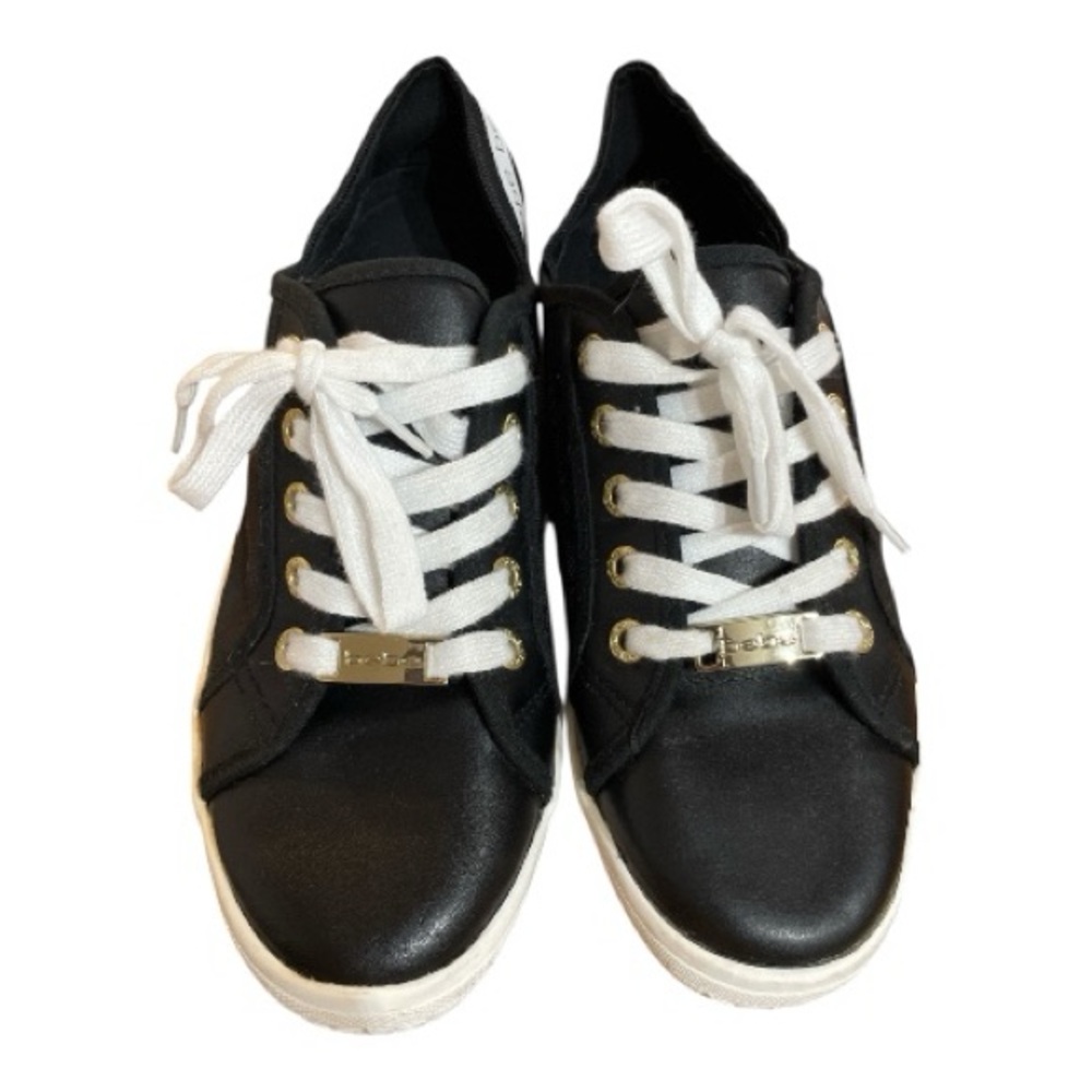 •Black Women's Sneakers